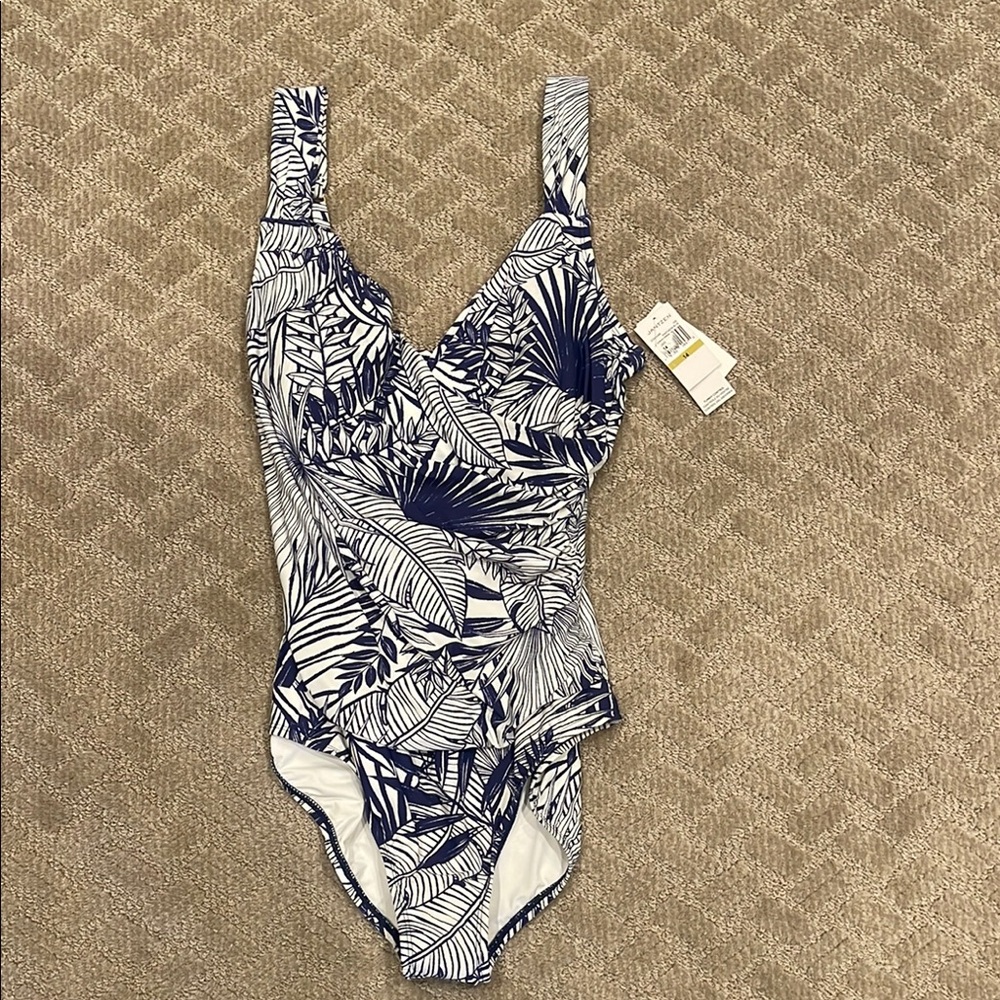 Leaf Print women’s Jansen One Piece Swimsuit sz 14 NWT